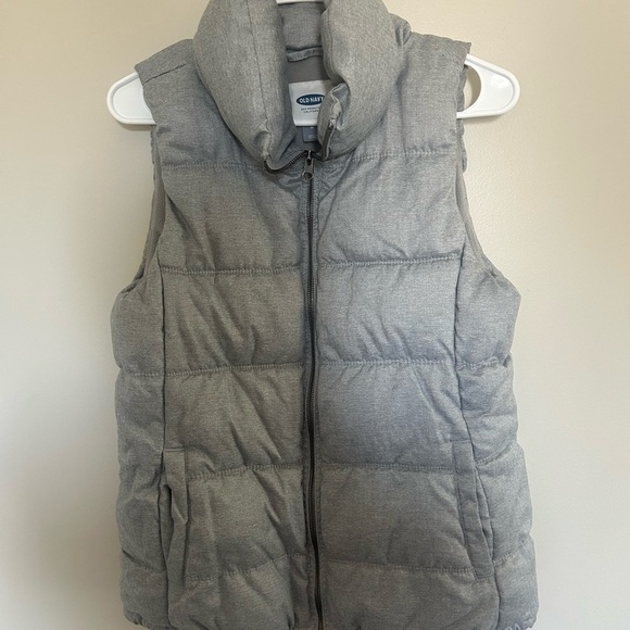 Old Navy Gray Puffer Vest | Size M - Picture 1 of 3